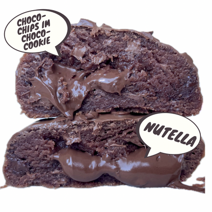200g Double Chocolate Cookie.
Gefüllt mit Nutella.