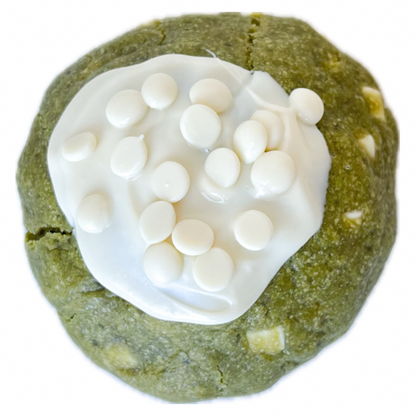 200g Weisse Choco-Chips Matcha Cookie.
Gefüllt mit weißer Schokolade.